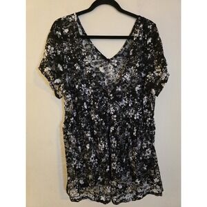 Torrid 3(22/24) Blk/White Floral Sheer Lace V-Neck Short Sleeve Top Whimpsy Goth